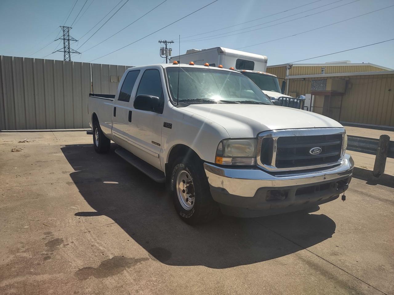 FORD F250 SUPER 2002 with VIN 1FTNW20FX2EB31852 - Photo from auction