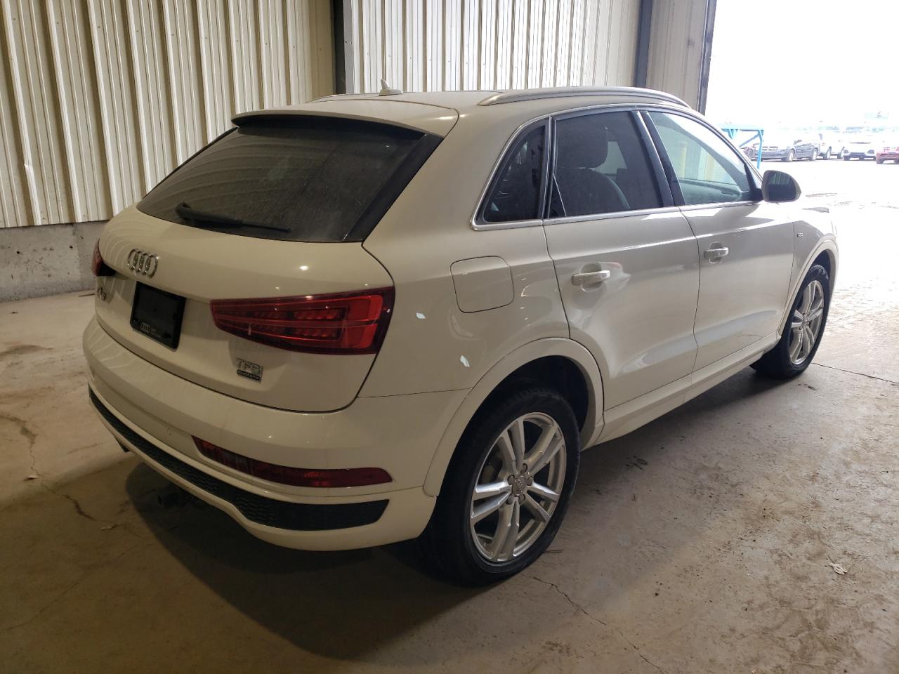 Photo 4 from auction – 2016 AUDI Q3 PRESTIG with VIN WA1GFCFS9GR000831