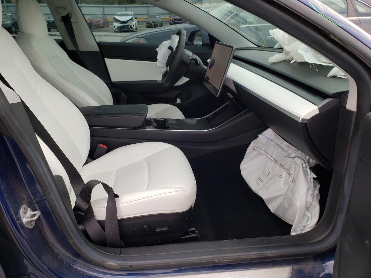 Photo 5 from auction – 2019 TESLA MODEL 3 with VIN 5YJ3E1EB9KF477657