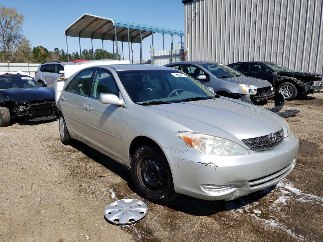 TOYOTA CAMRY LE 2004 with VIN 4T1BE32K34U905384 - Photo from auction