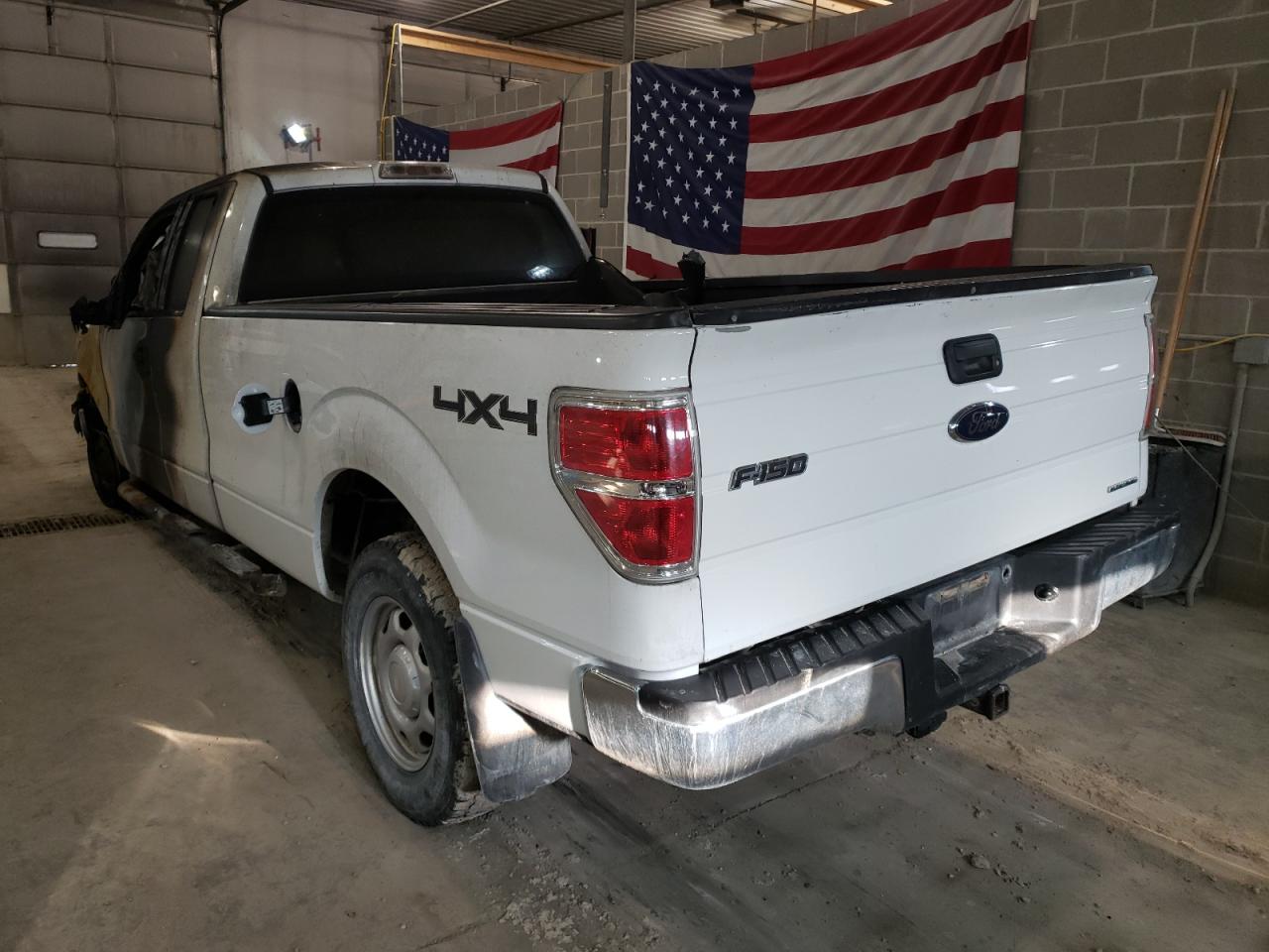 Photo 3 from auction – 2011 FORD F150 SUPER with VIN 1FTVX1EF4BKD10986
