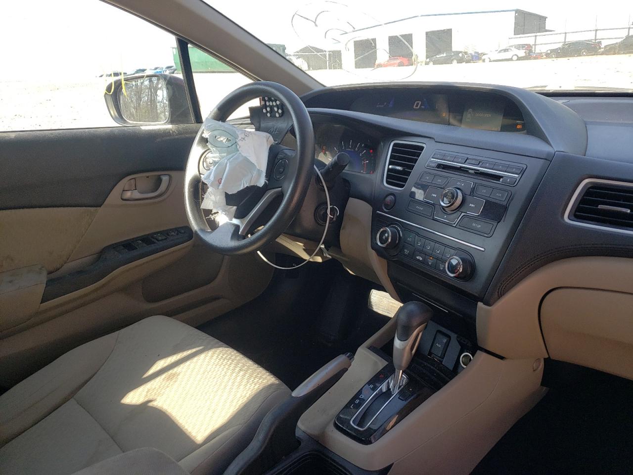 Photo 9 from auction – 2014 HONDA CIVIC LX with VIN 19XFB2F50EE078683