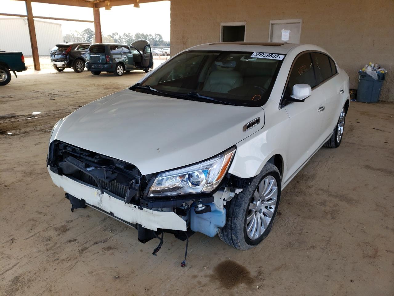 Photo 2 from auction – 2014 BUICK LACROSSE with VIN 1G4GB5G33EF210341