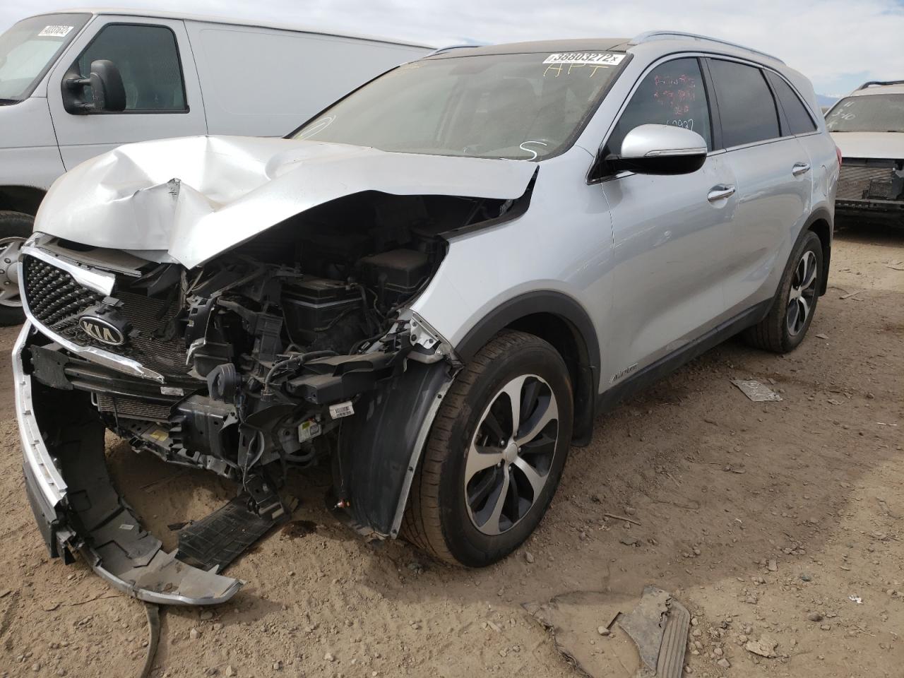 Photo 2 from auction – 2016 KIA SORENTO EX with VIN 5XYPHDA57GG118950