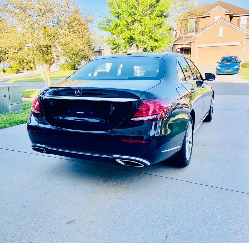 Photo 4 from auction – 2017 MERCEDES-BENZ E 300 with VIN WDDZF4JB9HA074316