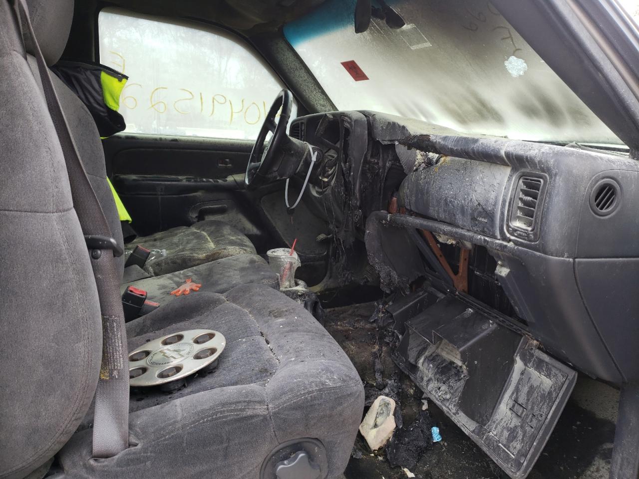 Photo 5 from auction – 2002 CHEVROLET SILVERADO with VIN 1GCEK19T92Z143272