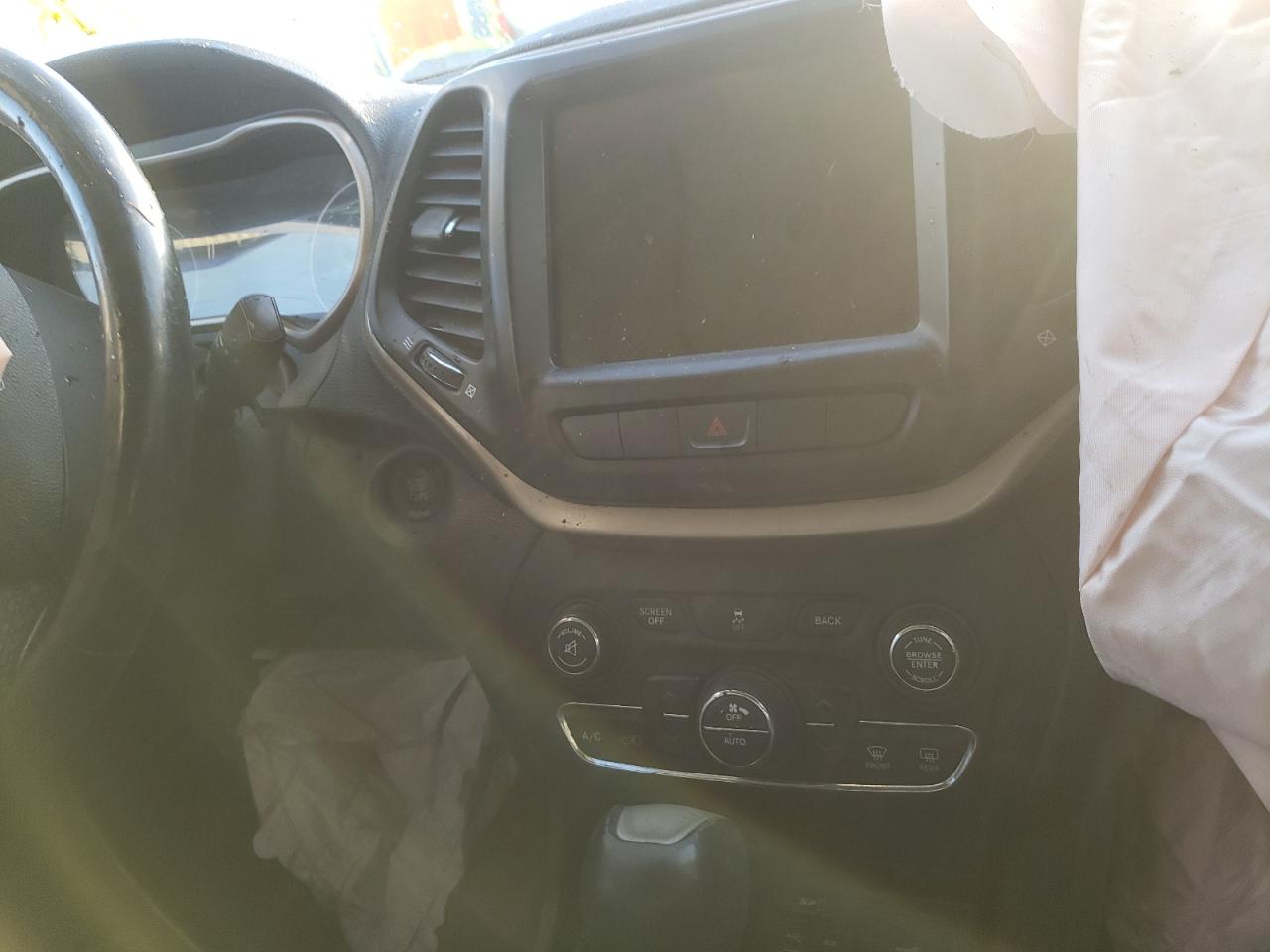 Photo 9 from auction – 2014 JEEP CHEROKEE L with VIN 1C4PJMDB9EW108958