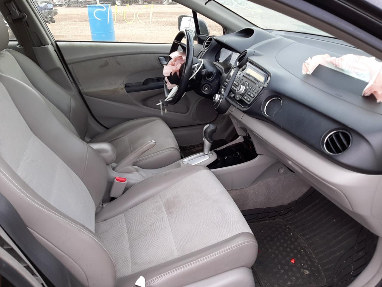 Photo 5 from auction – 2013 HONDA INSIGHT EX with VIN JHMZE2H71DS003858