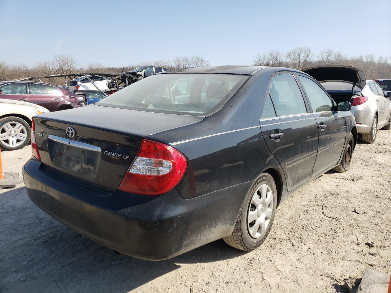 Photo 4 from auction – 2002 TOYOTA CAMRY LE with VIN 4T1BE32K62U096329