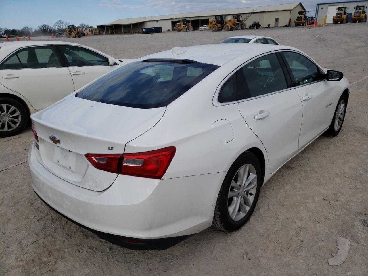 Photo 4 from auction – 2018 CHEVROLET MALIBU LT with VIN 1G1ZD5ST0JF159494