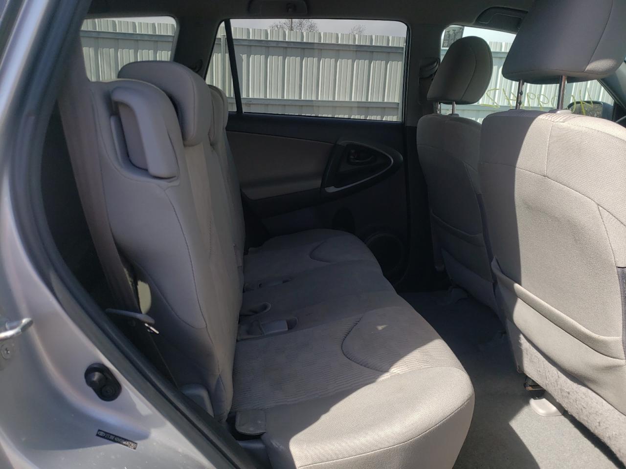 Photo 6 from auction – 2010 TOYOTA RAV4 with VIN 2T3BF4DV0AW067960