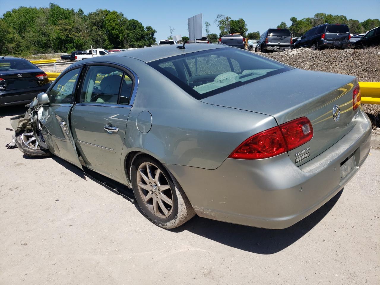 Foto 3 de la subasta – 2007 BUICK LUCERNE CX con VIN 1G4HD57217U152864