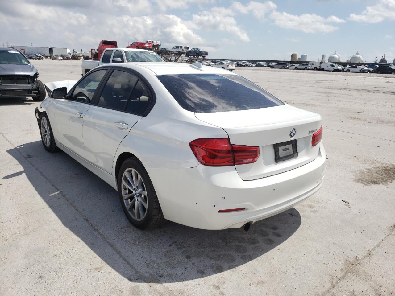 Photo 3 from auction – 2016 BMW 320 I with VIN WBA8E1G50GNU11646