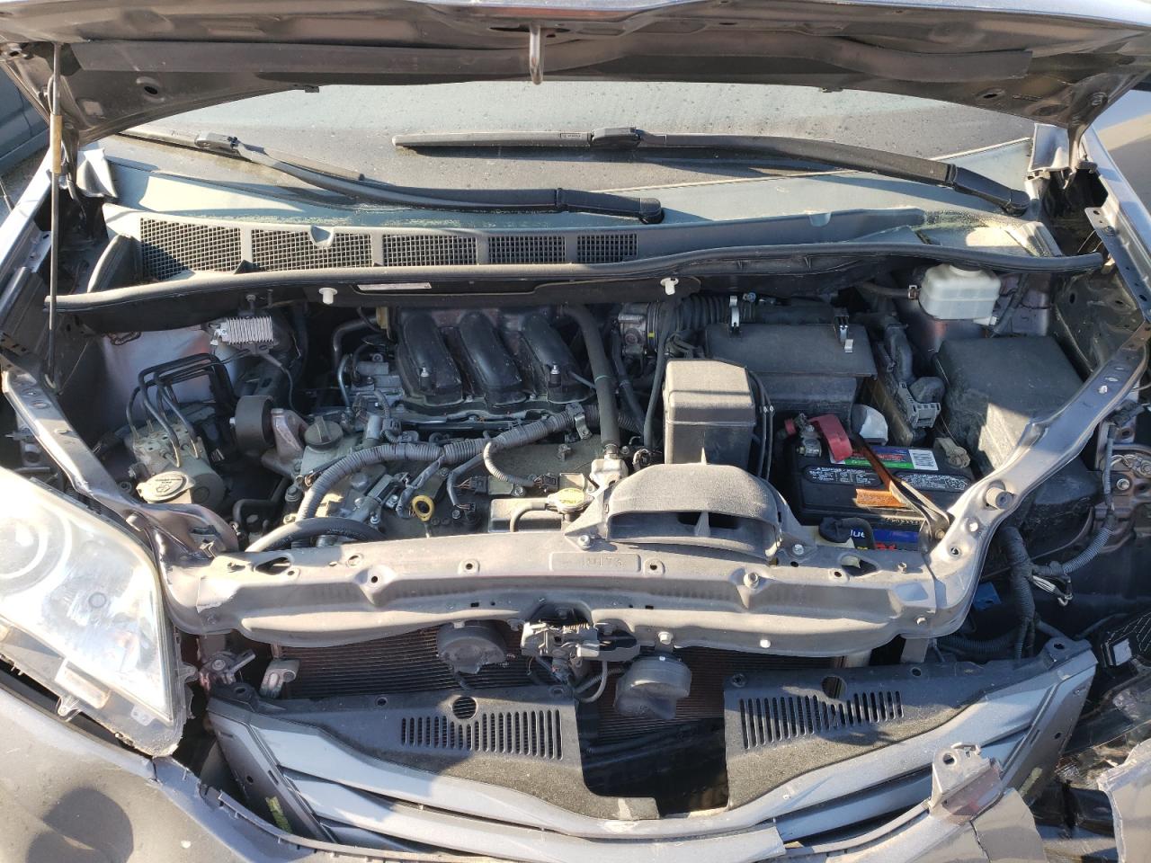 Photo 7 from auction – 2012 TOYOTA SIENNA XLE with VIN 5TDYK3DC7CS239243