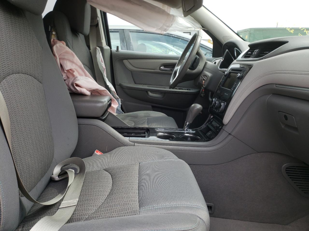Photo 5 from auction – 2016 CHEVROLET TRAVERSE L with VIN 1GNKVHKD2GJ127093