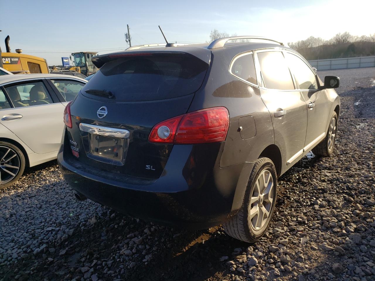 Photo 4 from auction – 2011 NISSAN ROGUE S with VIN JN8AS5MT7BW564622