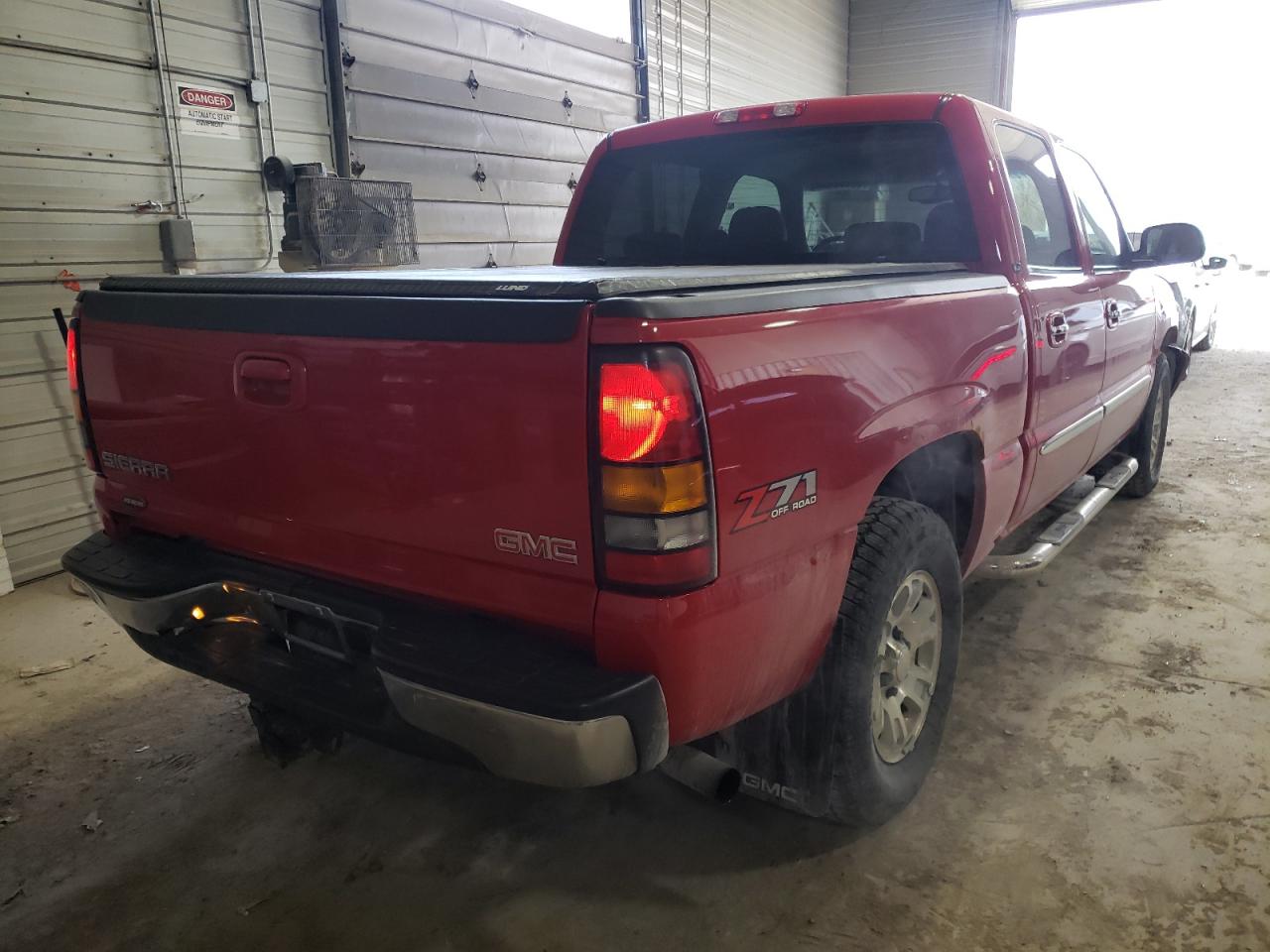 صورة رقم 4 من المزاد - 2006 GMC SIERRA مع VIN 2GTEK13T661169030