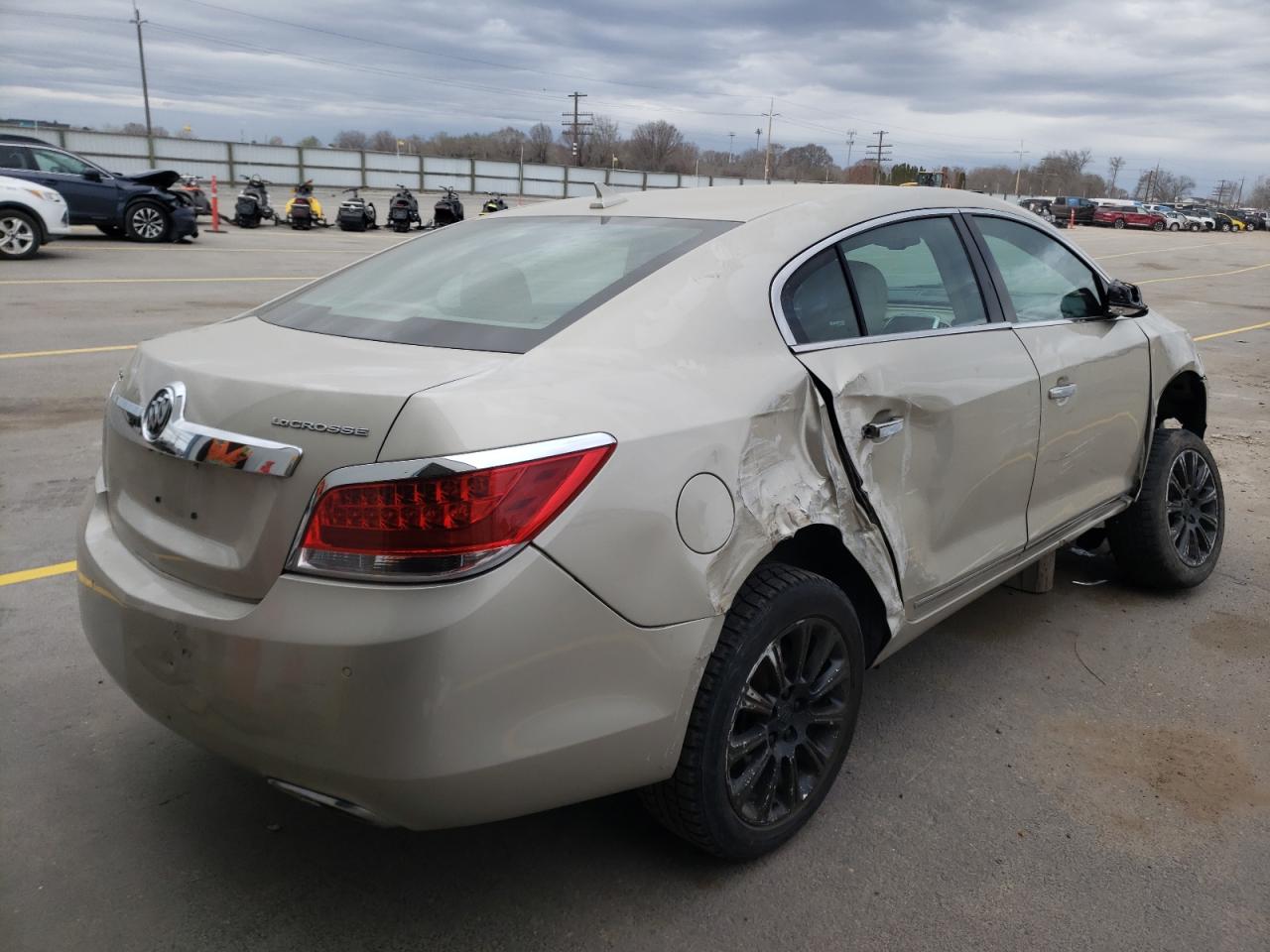 Photo 4 from auction – 2013 BUICK LACROSSE with VIN 1G4GC5E37DF236343