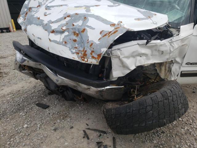 Photo 9 from auction – 2002 CHEVROLET SILVERADO with VIN 2GCEK19T621175542