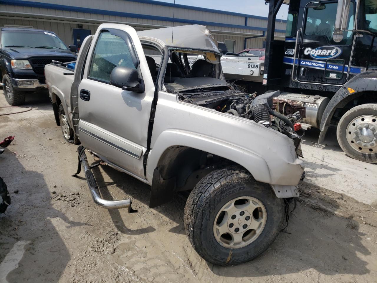 CHEVROLET SILVERADO 2004 with VIN 1GCEK19TX4E325444 - Photo from auction