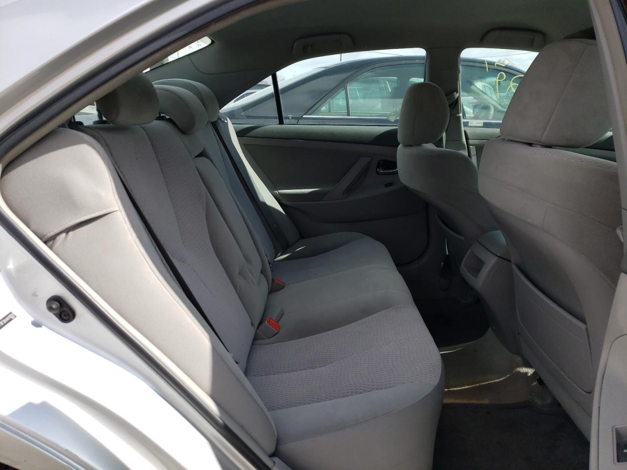 Photo 6 from auction – 2010 TOYOTA CAMRY BASE with VIN 4T1BF3EK4AU100501