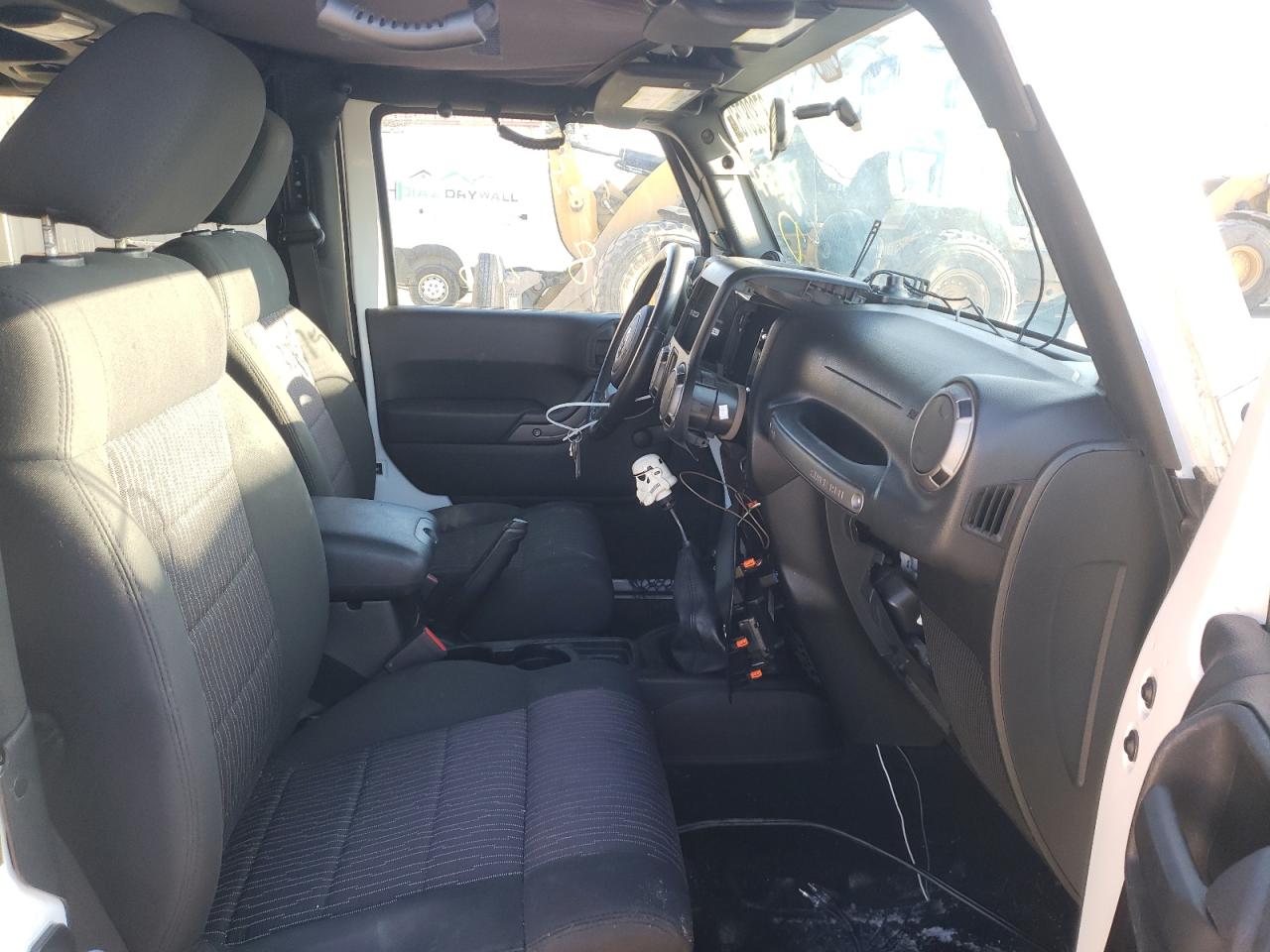 Фото 5 с аукциона – 2011 JEEP WRANGLER S с VIN 1J4AA2D14BL594345