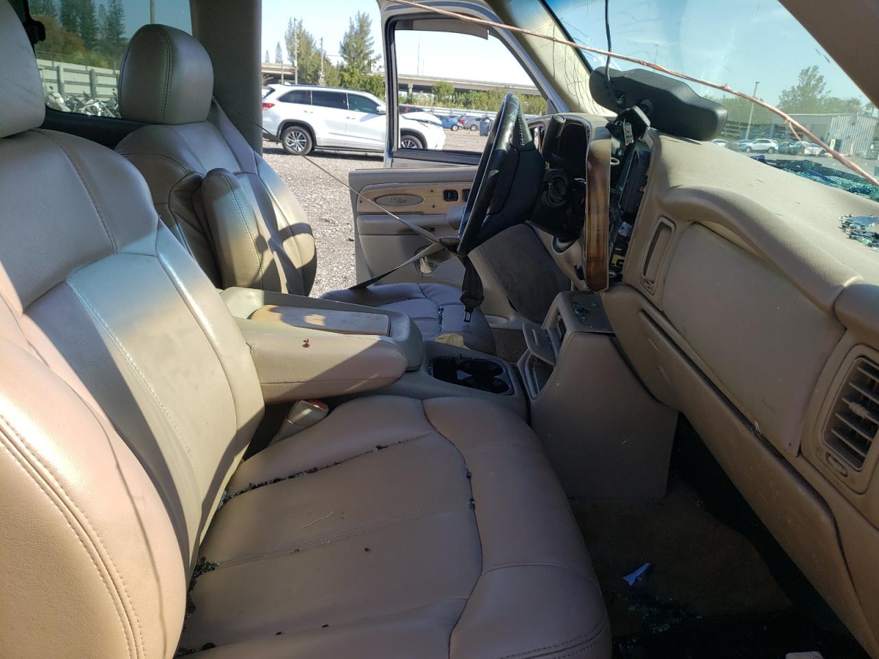 Фото 5 с аукциона – 2001 GMC NEW SIERRA с VIN 2GTEC19T211197209