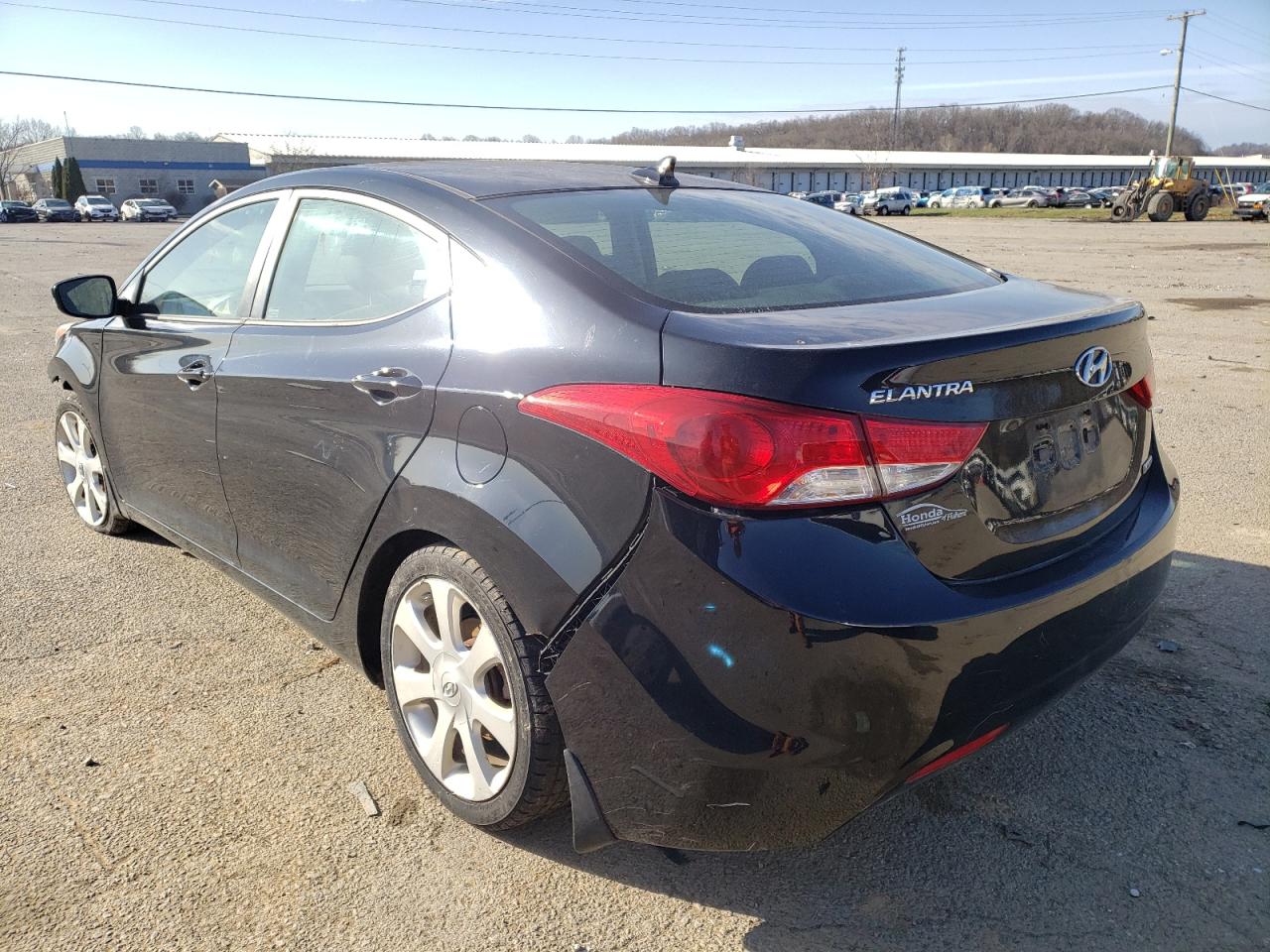 Photo 3 from auction – 2012 HYUNDAI ELANTRA GL with VIN KMHDH4AE2CU334356