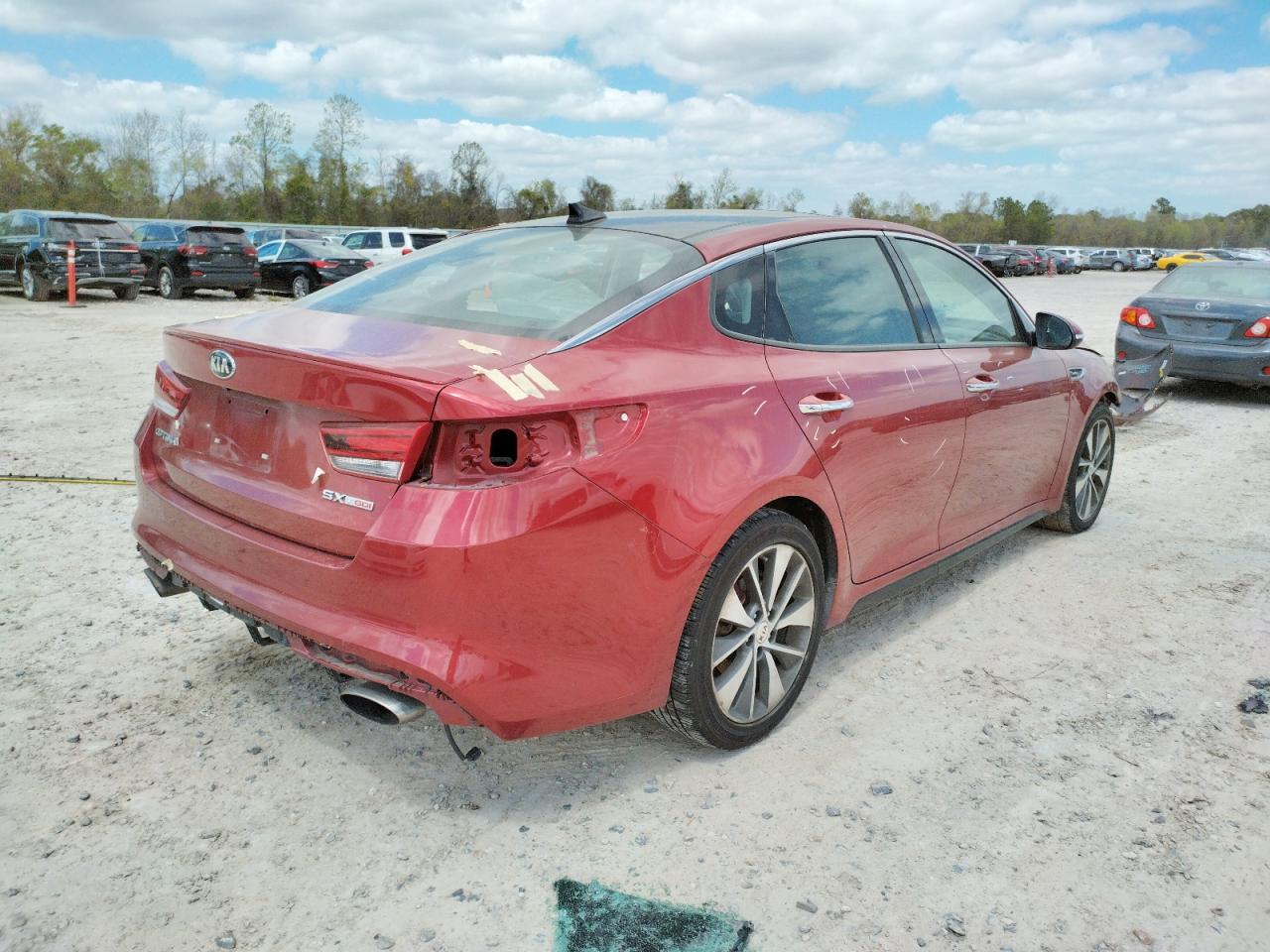 Photo 4 from auction – 2016 KIA OPTIMA SX with VIN 5XXGW4L2XGG096195