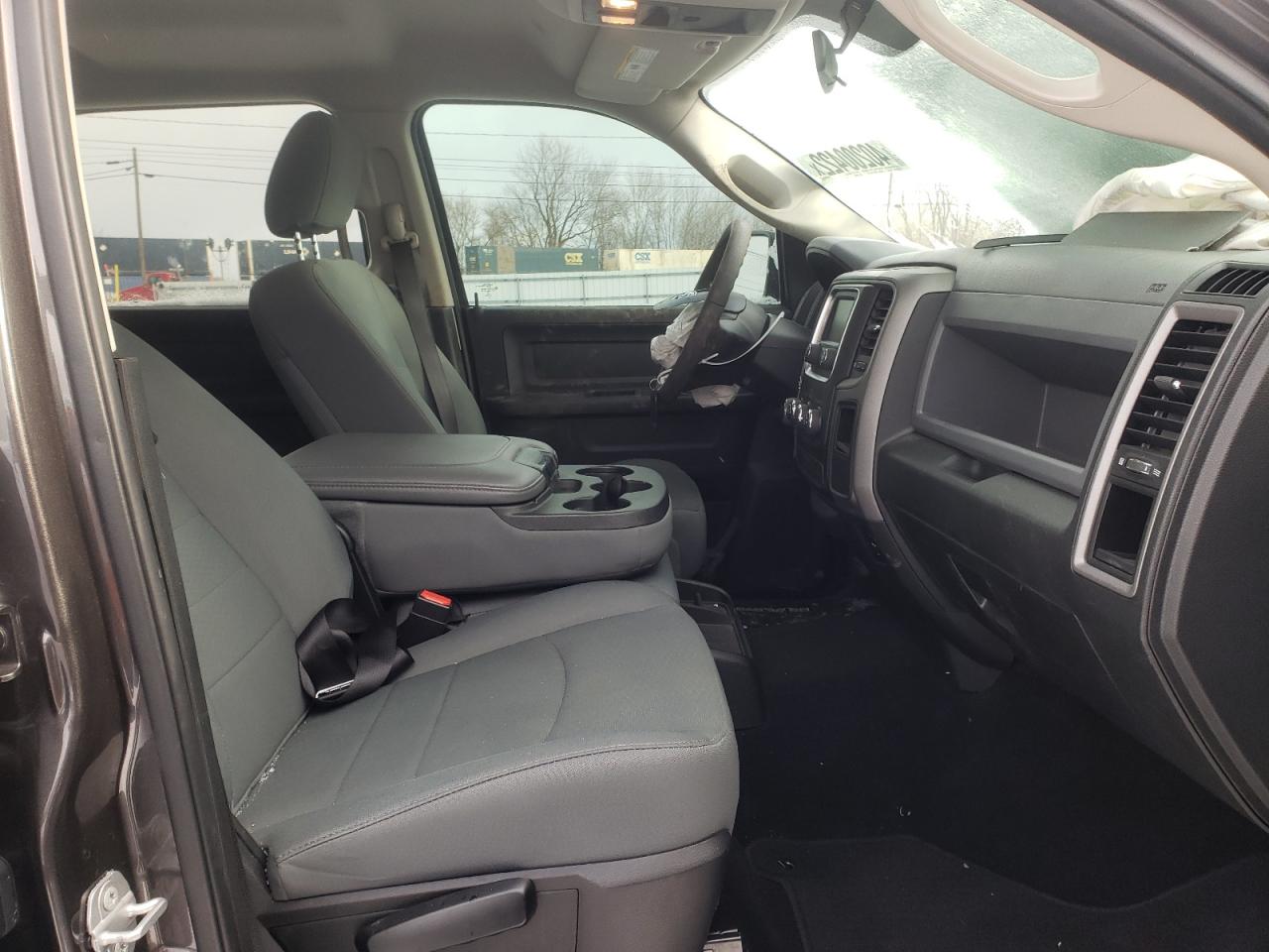 Photo 5 from auction – 2018 RAM 1500 ST with VIN 3C6RR7KG3JG203534