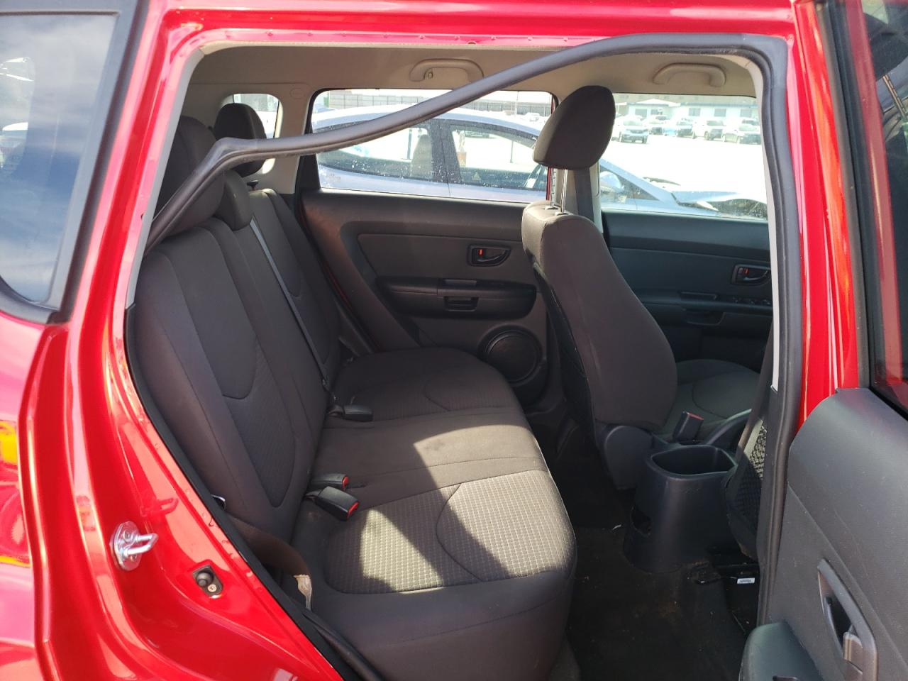 Foto 6 de la subasta – 2013 KIA SOUL con VIN KNDJT2A58D7511292