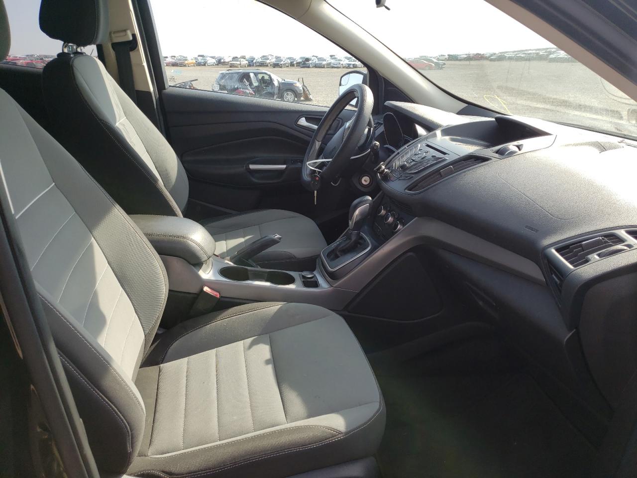 Photo 5 from auction – 2013 FORD ESCAPE SE with VIN 1FMCU0G90DUD00945