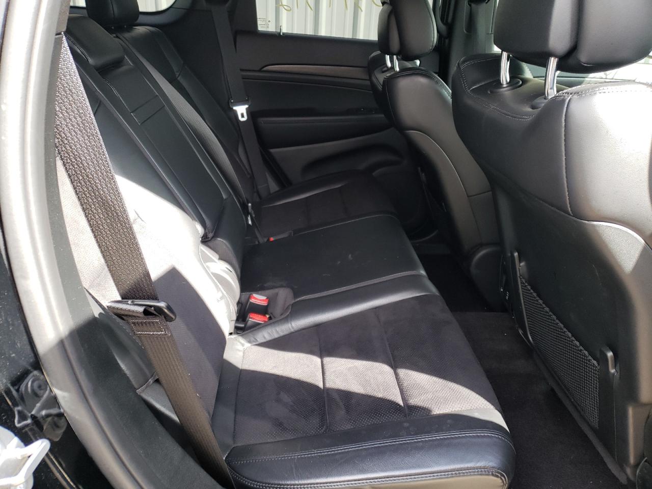 Photo 6 from auction – 2018 JEEP GRAND CHER with VIN 1C4RJFAGXJC287396