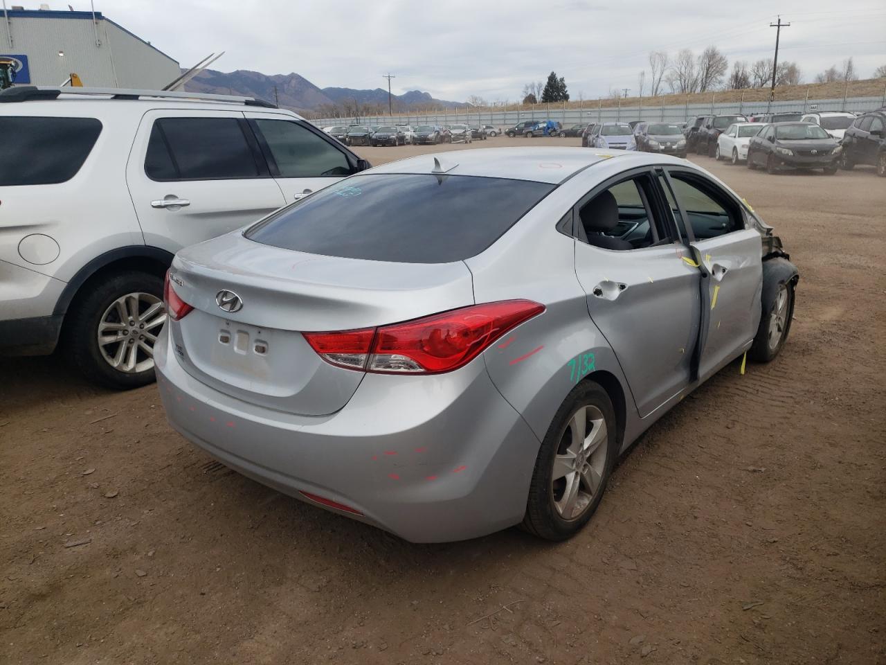 Photo 4 from auction – 2012 HYUNDAI ELANTRA GL with VIN 5NPDH4AEXCH099297