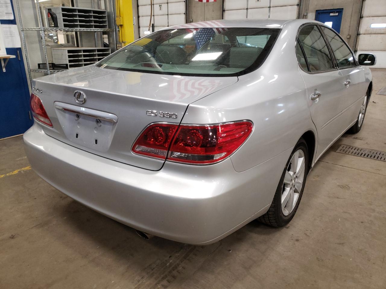 Photo 4 from auction – 2005 LEXUS ES 330 with VIN JTHBA30G555082868