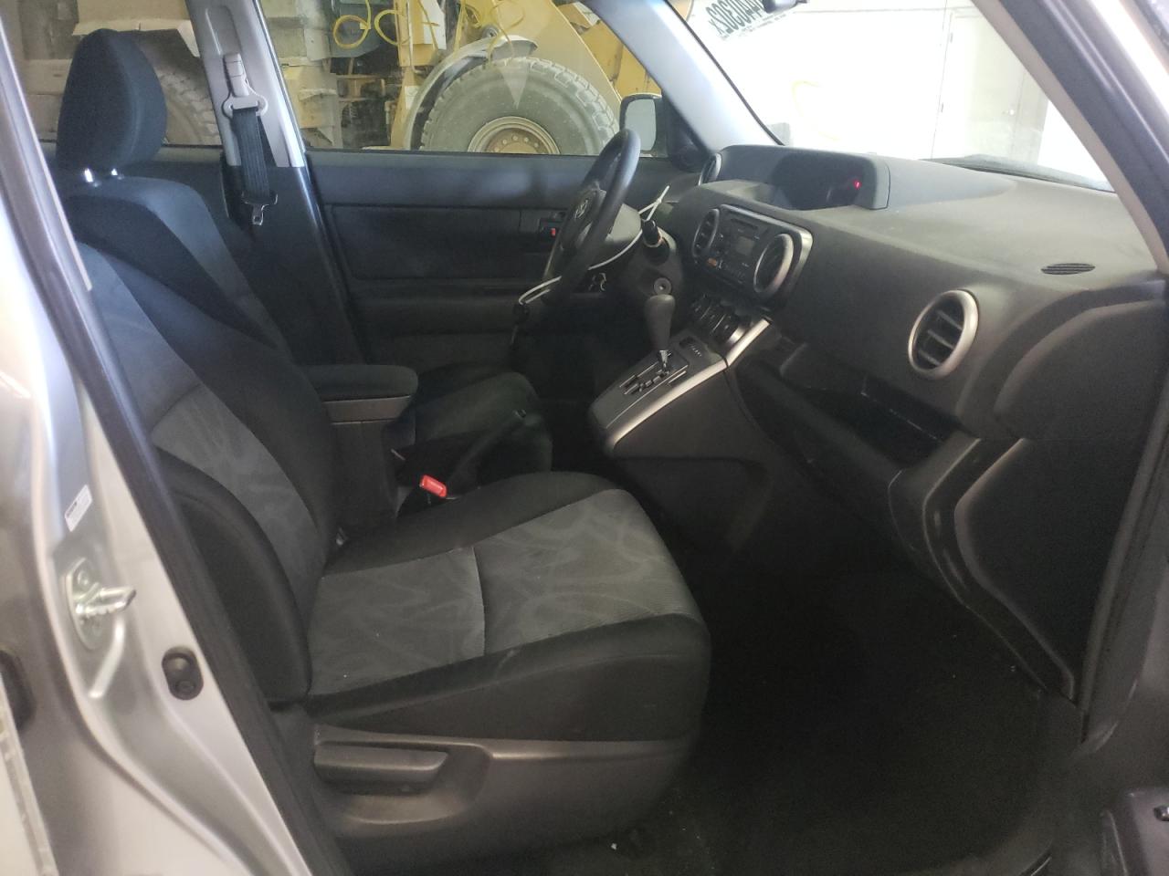 Photo 5 from auction – 2012 TOYOTA SCION XB with VIN JTLZE4FE2CJ003603