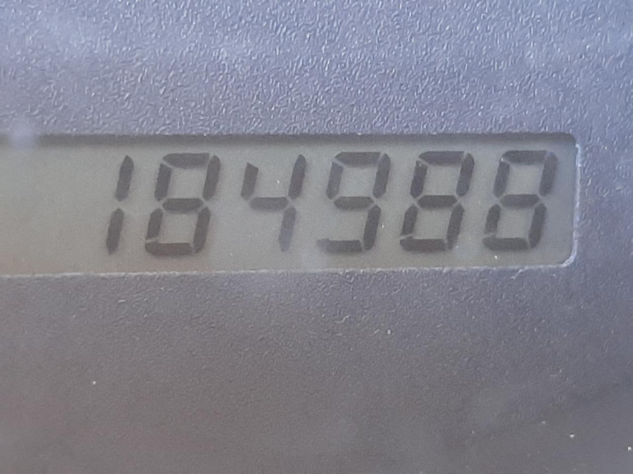 Photo 8 from auction – 2005 TOYOTA HIGHLANDER with VIN JTEDD21A950120505