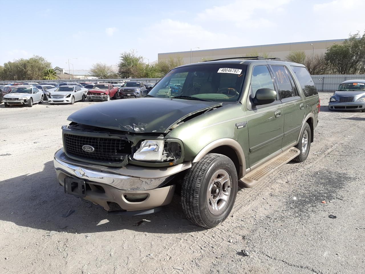 Photo 2 from auction – 2000 FORD EXPEDITION with VIN 1FMRU17L0YLA33104