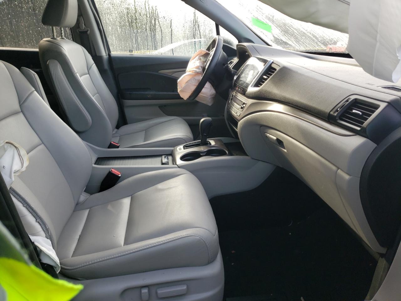 Photo 5 from auction – 2017 HONDA PILOT EXL with VIN 5FNYF5H5XHB021921
