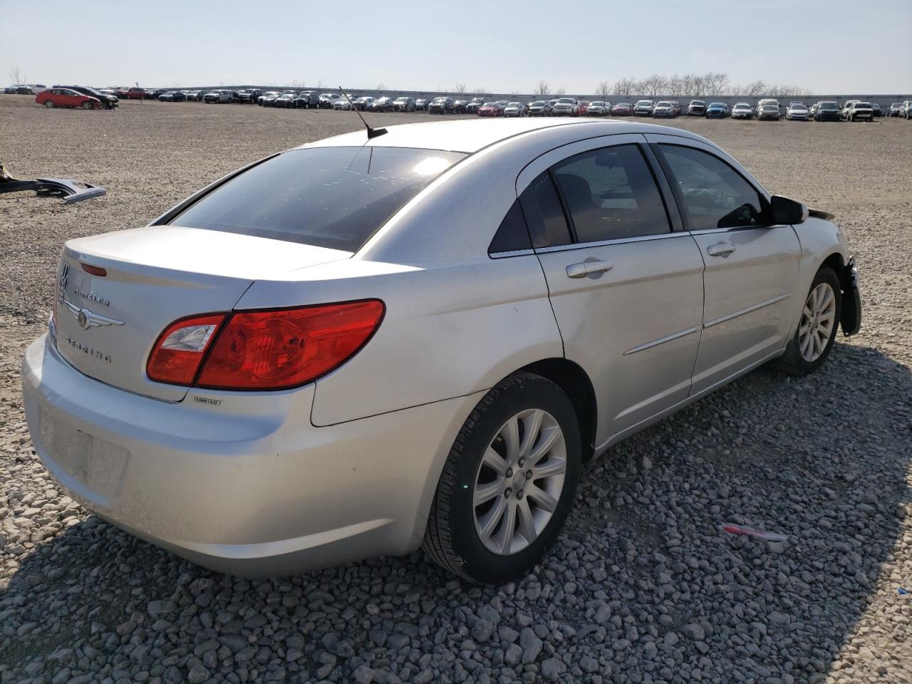 Photo 4 from auction – 2010 CHRYSLER SEBRING LI with VIN 1C3CC5FD3AN158188