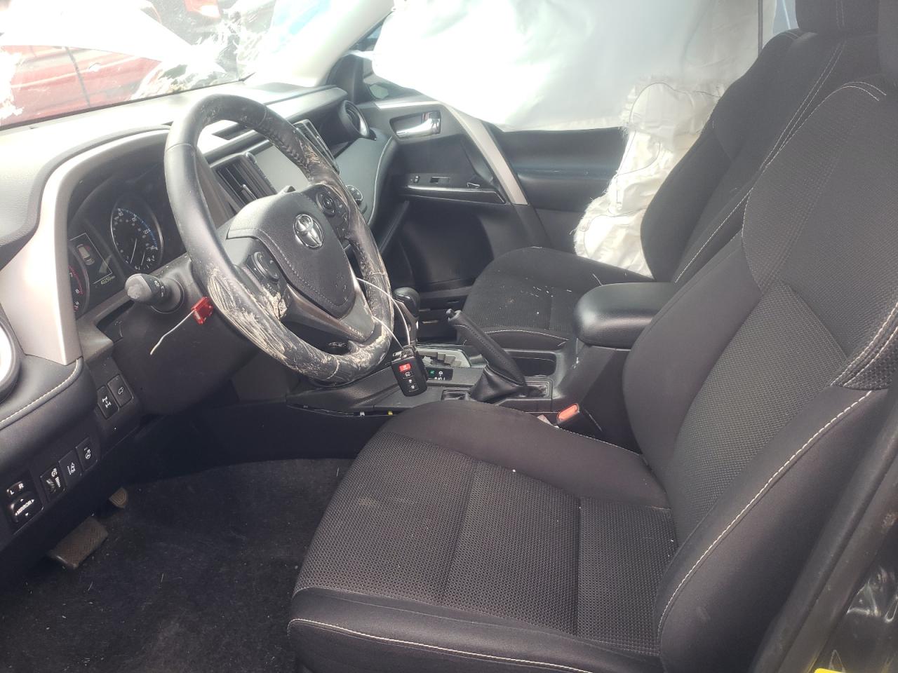 Photo 5 from auction – 2018 TOYOTA RAV4 ADVEN with VIN 2T3RFREV4JW716959