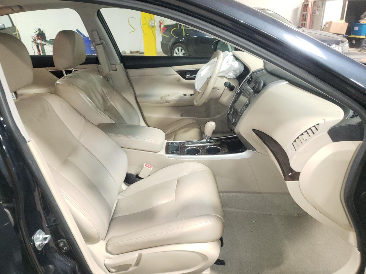 Photo 5 from auction – 2014 NISSAN ALTIMA 2.5 with VIN 1N4AL3AP1EC297333