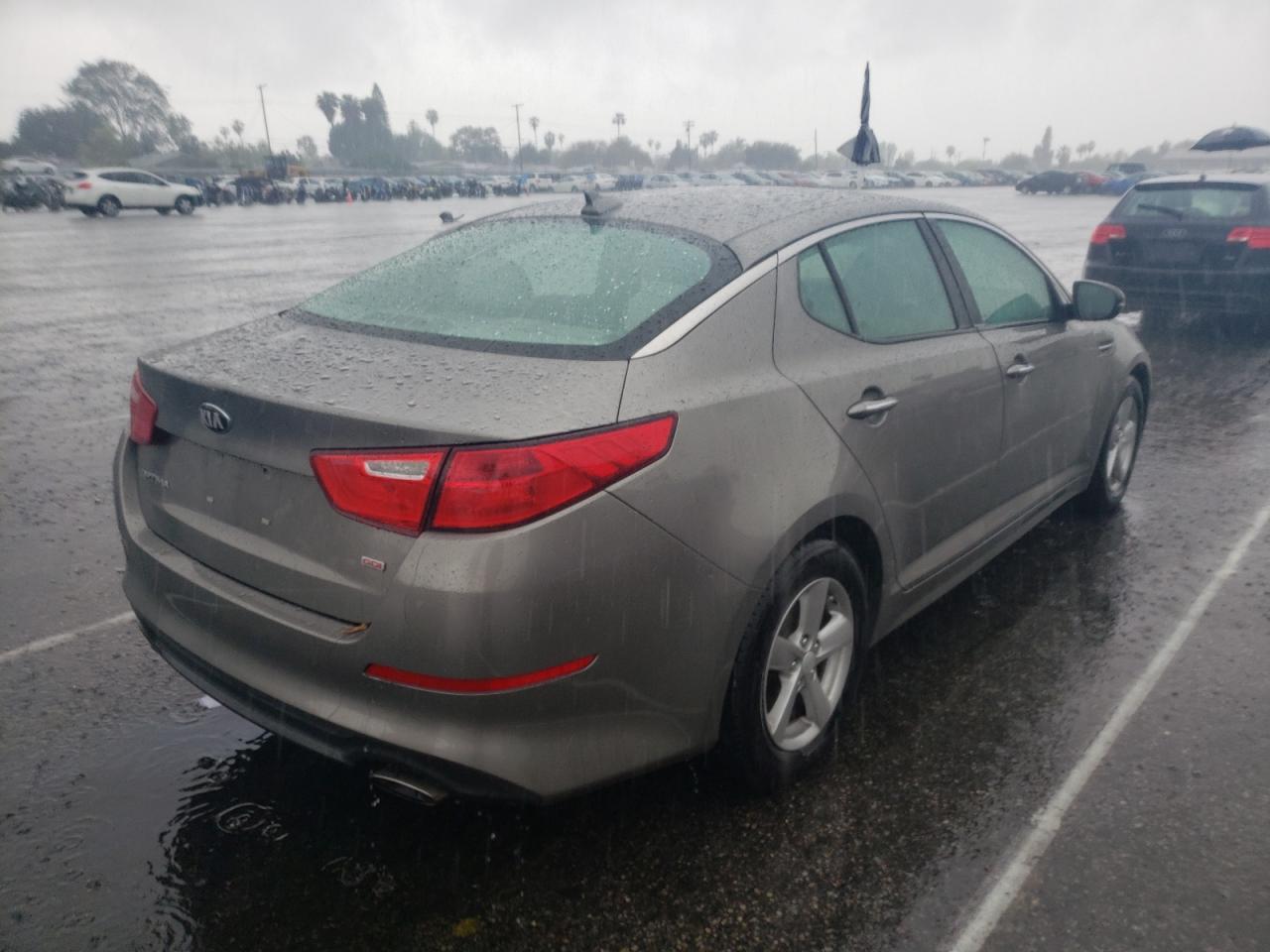 Photo 4 from auction – 2014 KIA OPTIMA LX with VIN 5XXGM4A73EG308761