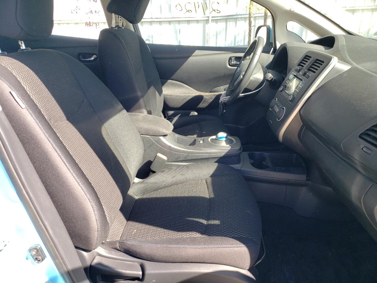 Photo 5 from auction – 2015 NISSAN LEAF S with VIN 1N4AZ0CP0FC313226
