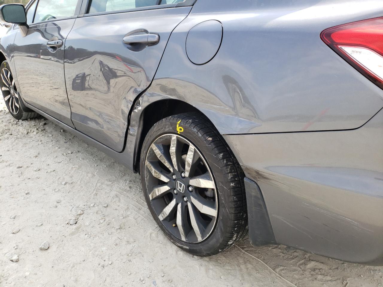 صورة رقم 9 من المزاد - 2015 HONDA CIVIC EXL مع VIN 19XFB2F99FE090979