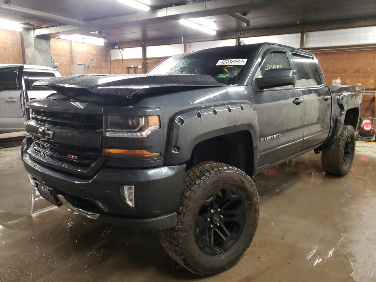 Photo 2 from auction – 2017 CHEVROLET SILVERADO with VIN 3GCUKREC9HG396004