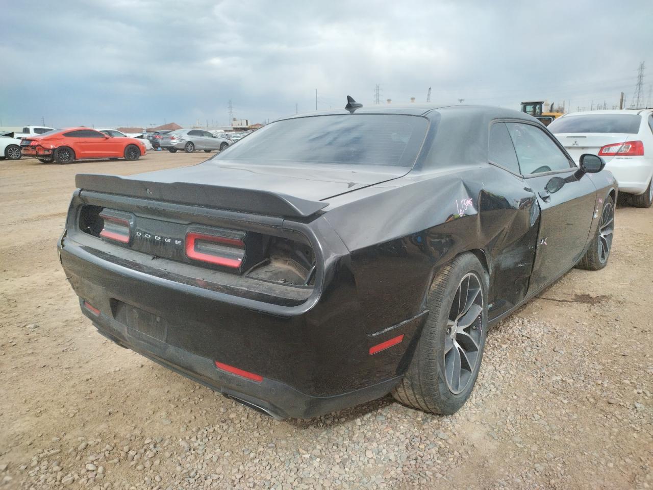 Photo 4 from auction – 2016 DODGE CHALLENGER with VIN 2C3CDZFJ9GH131105