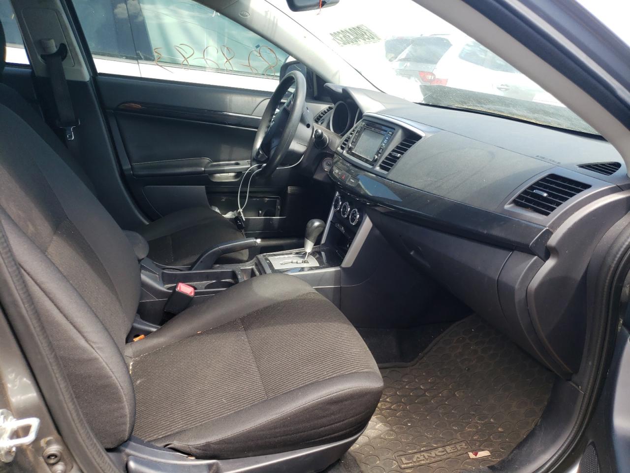 Photo 5 from auction – 2017 MITSUBISHI LANCER ES with VIN JA32U2FU5HU004731
