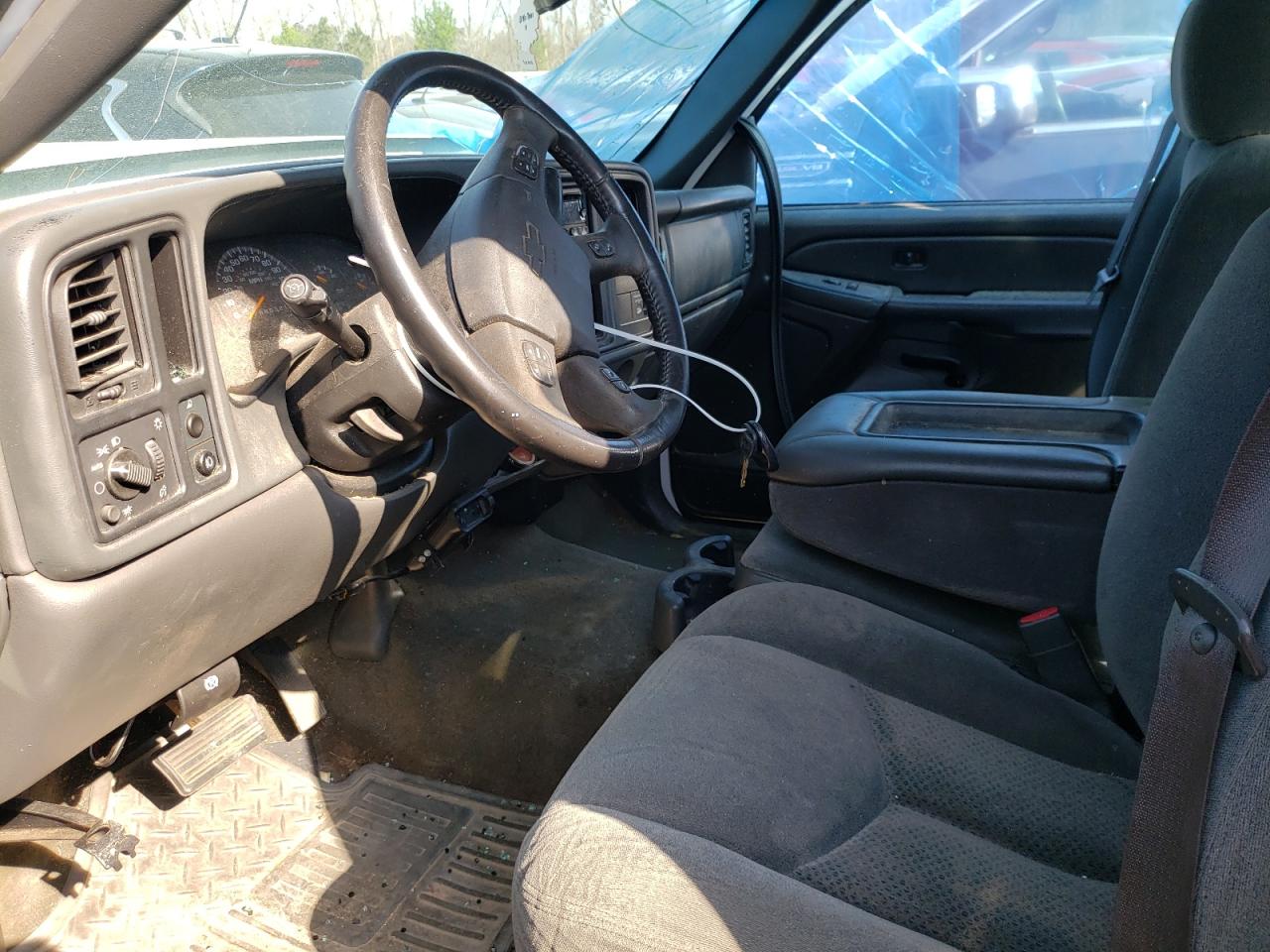 Photo 5 from auction – 2006 CHEVROLET SILVERADO with VIN 1GCHC29U86E128316