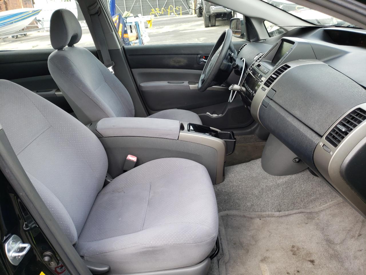 Photo 5 from auction – 2007 TOYOTA PRIUS with VIN JTDKB20U377613877